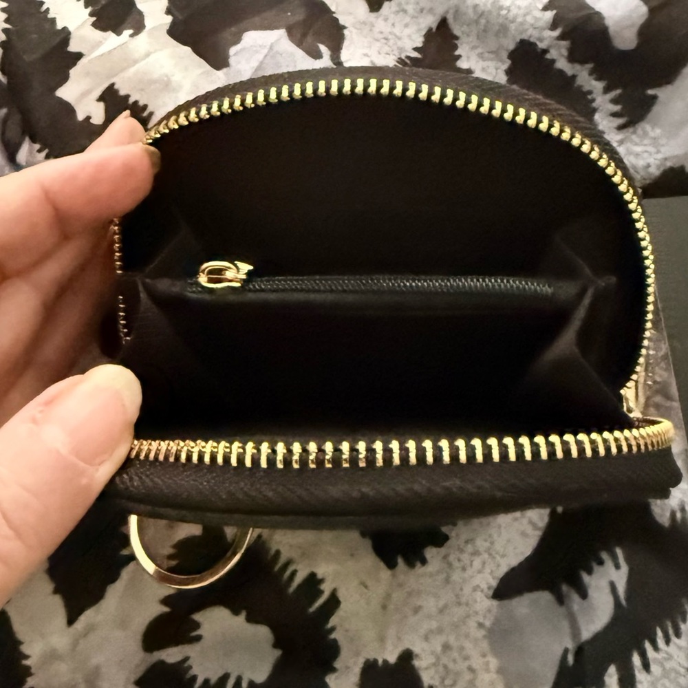 Nanette Lepore Black Mini Wallet/Coin Purse with Gold and Black Bow NWT - Picture 3 of 5